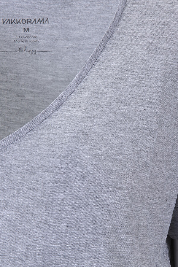 Gri V Yaka Düz T-Shirt 5