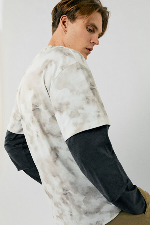 Sweatshirt 3