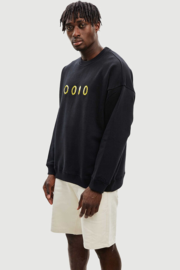 Siyah Bisiklet Yaka Sweatshirt 3