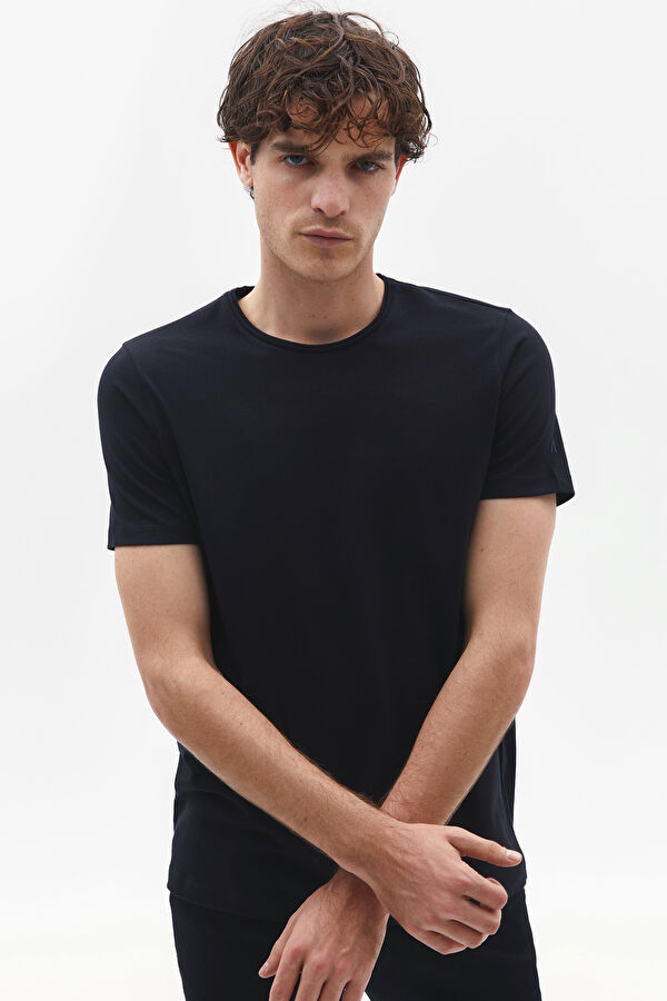 Slim Fit Black Crew Neck Men's T-Shirt 3