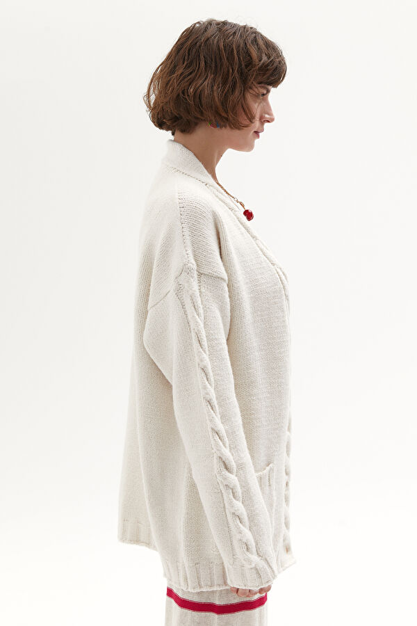 Ekru Örgü Desenli Triko Hırka 2