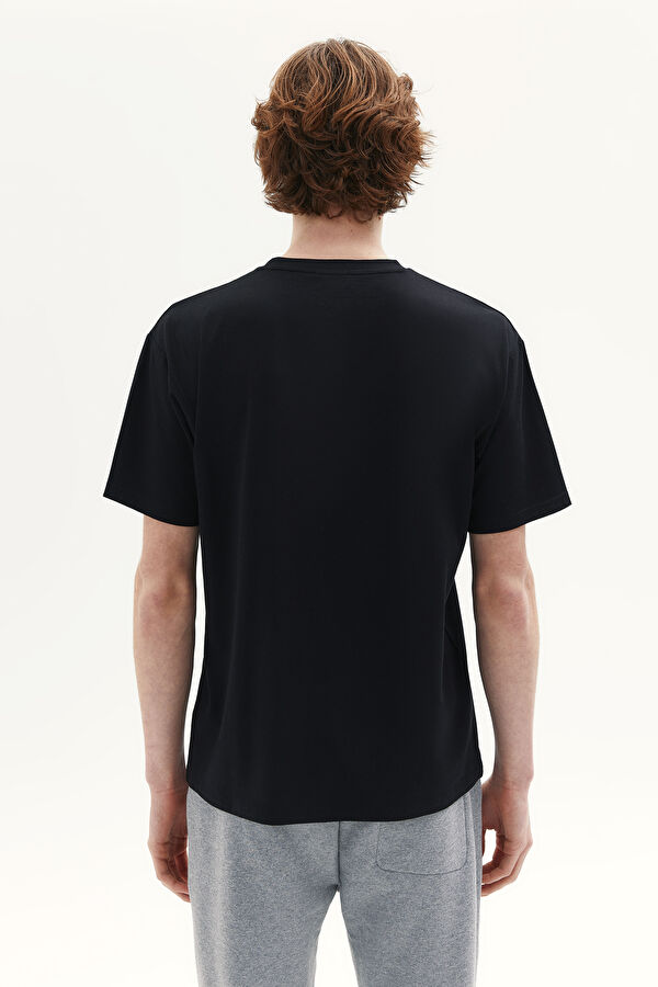T-Shirt 3