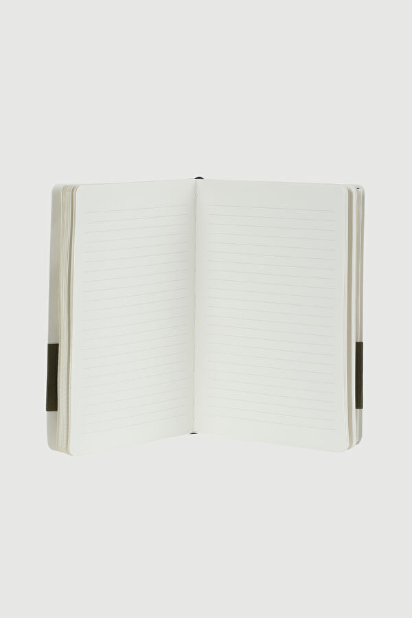 Travelogue Mountains Defter 4