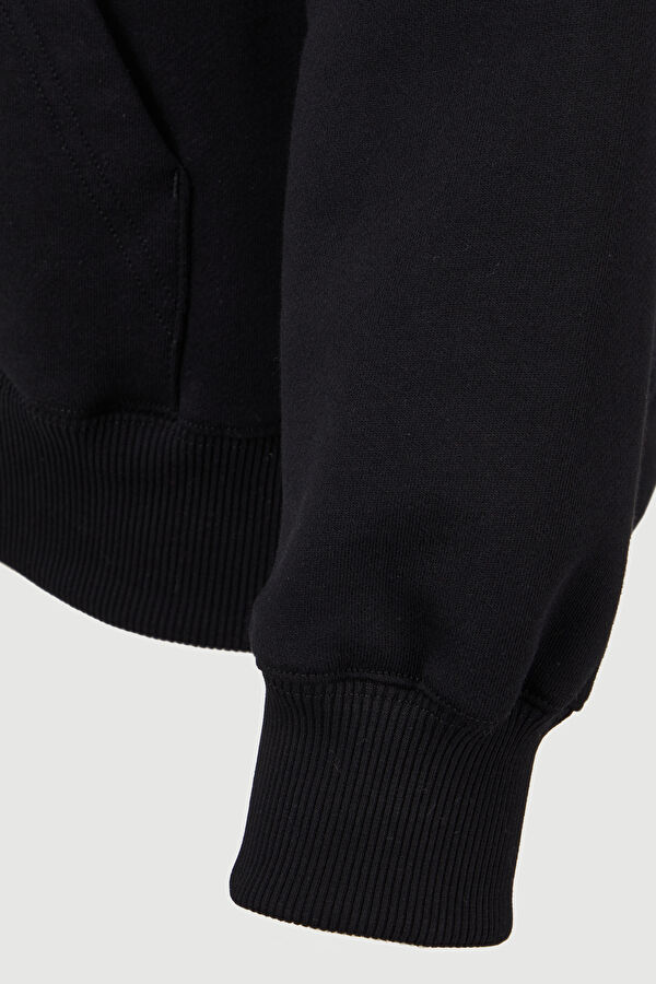 Siyah Relax Kalıp Kapuşonlu Sweatshirt 4