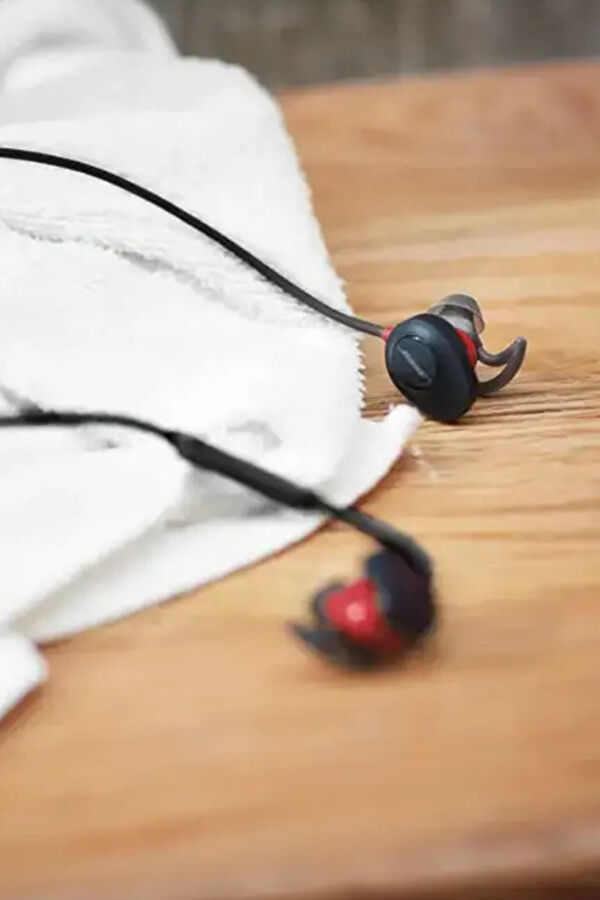SoundSport Free Wireless Kırmızı Kulaklık 3