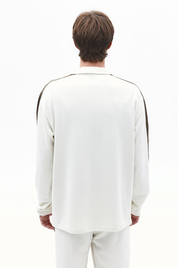 Ekru Dik Yaka Sweatshirt 2