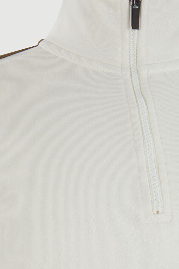 Ekru Dik Yaka Sweatshirt 6