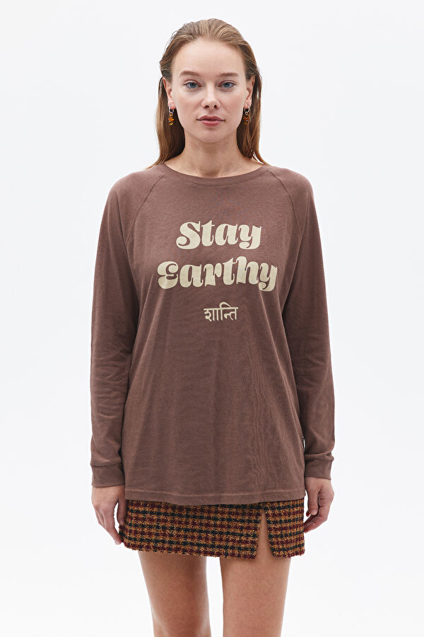Stay Earthy Uzun Kollu T-Shirt
