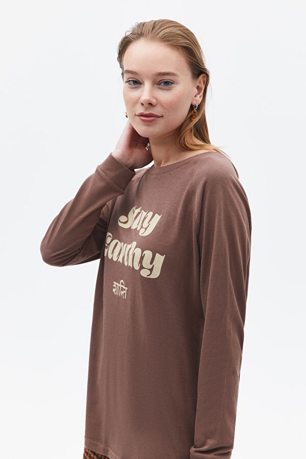Stay Earthy Uzun Kollu T-Shirt 2