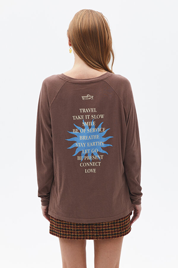 Stay Earthy Uzun Kollu T-Shirt 3