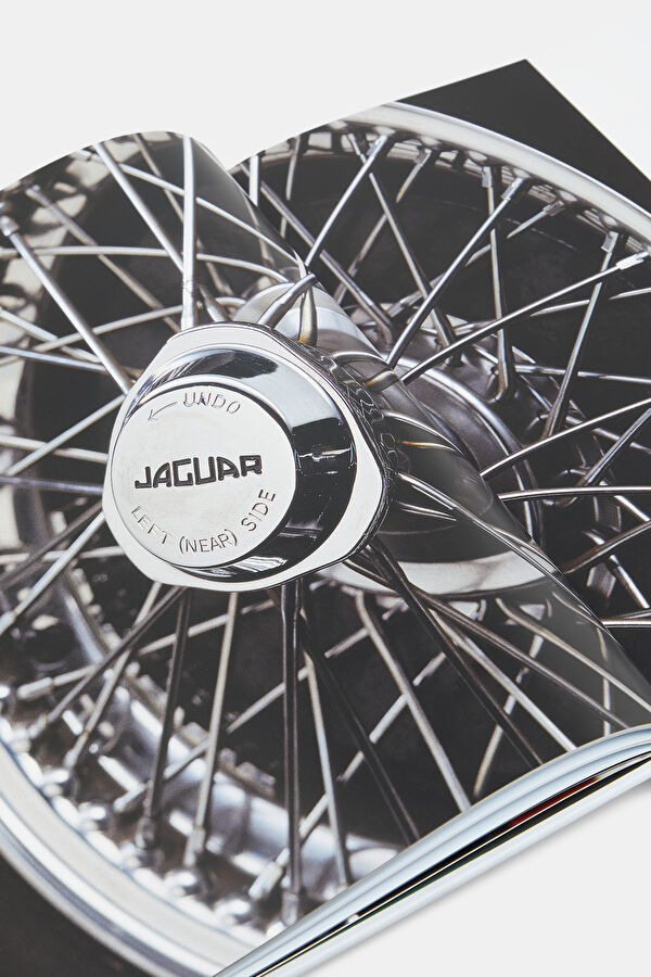 THE JAGUAR BOOK, Colorless, STD 12