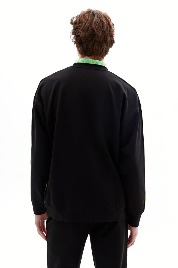Siyah Bisiklet Yaka Sweatshirt 3