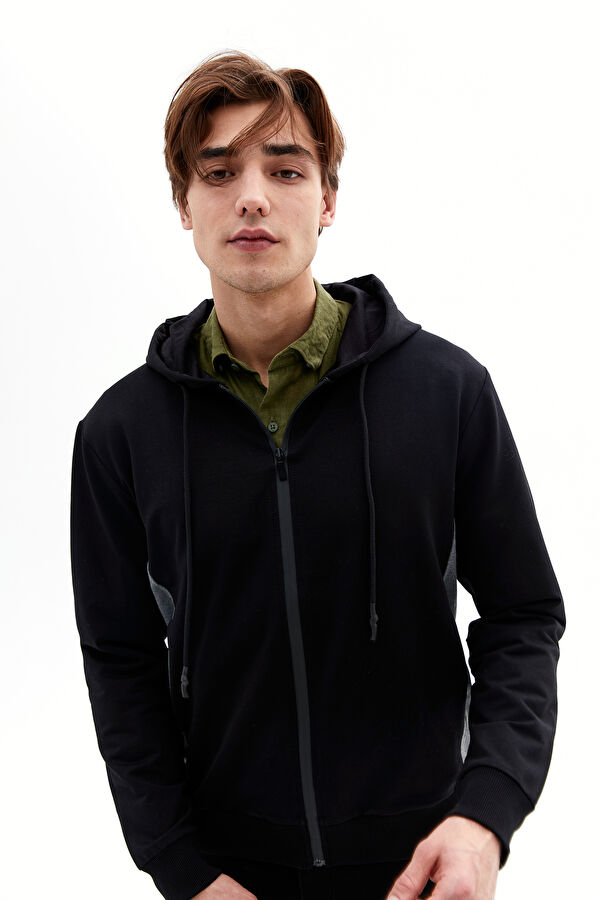 Siyah Kapuşonlu Sweatshirt