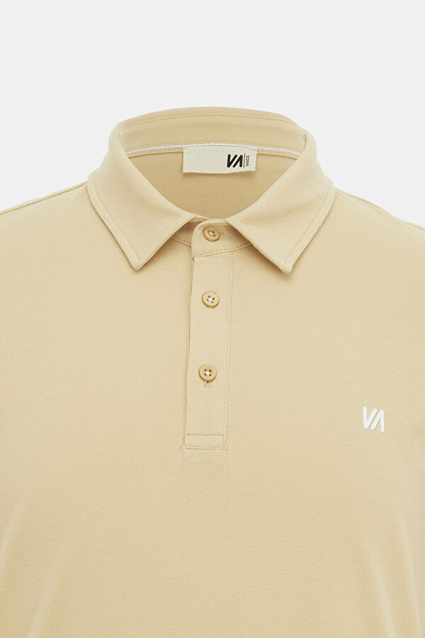 Bej Polo Yaka T-Shirt 3