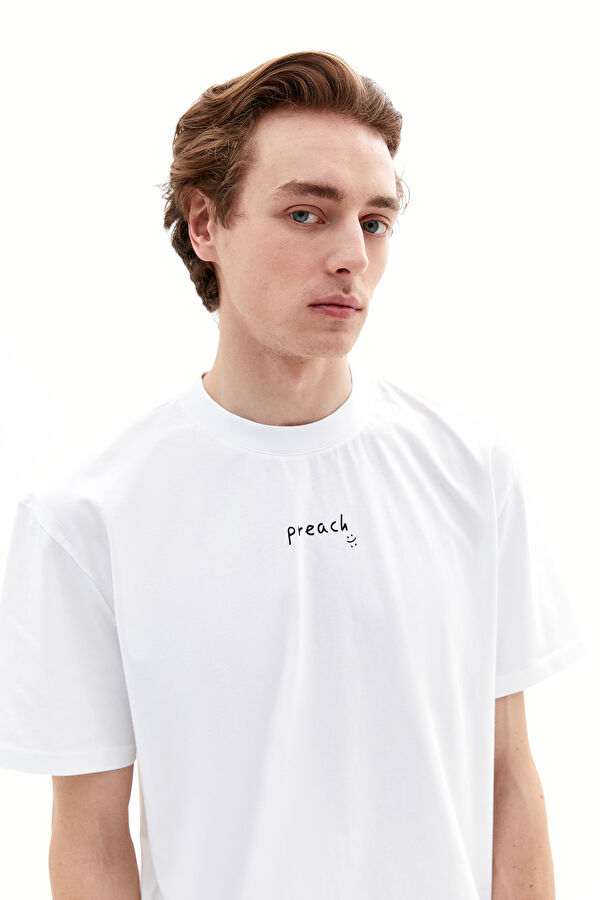 Oversize Beyaz Bisiklet Yaka Baskılı T-Shirt 2