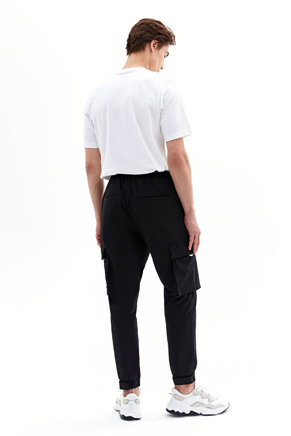 Oversize Siyah Dar Paça Pantolon 2