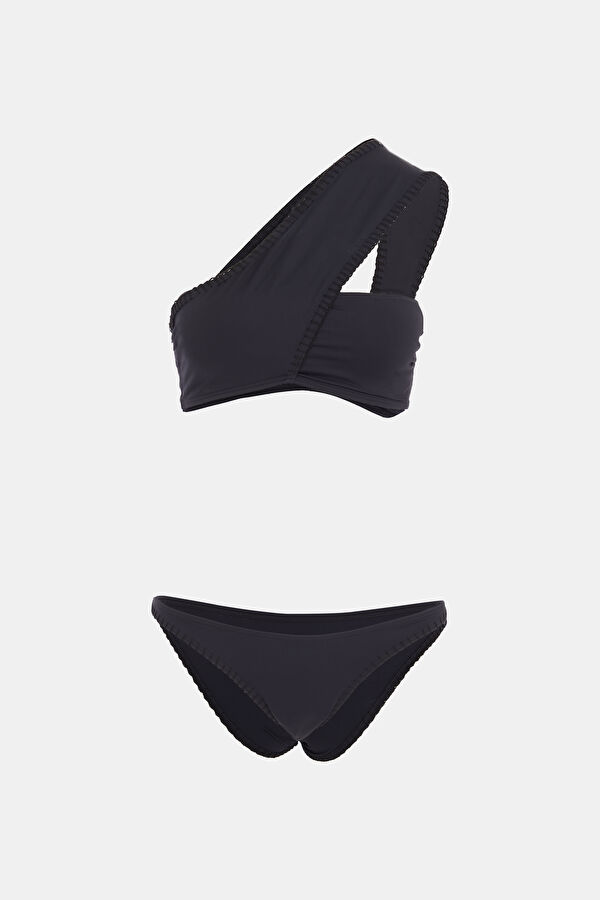 Siyah Askılı Kadın Bikini 4