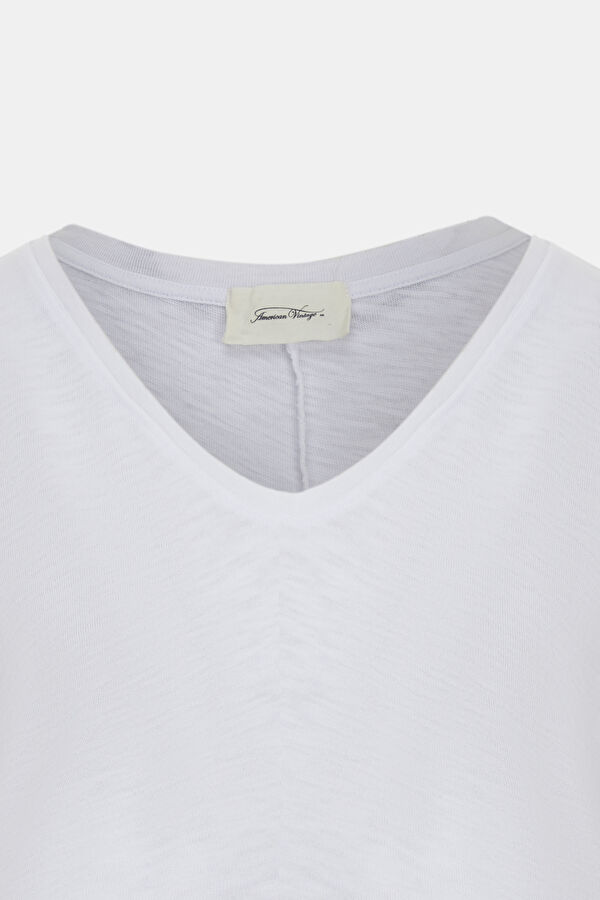 Beyaz V Yaka T-Shirt 3