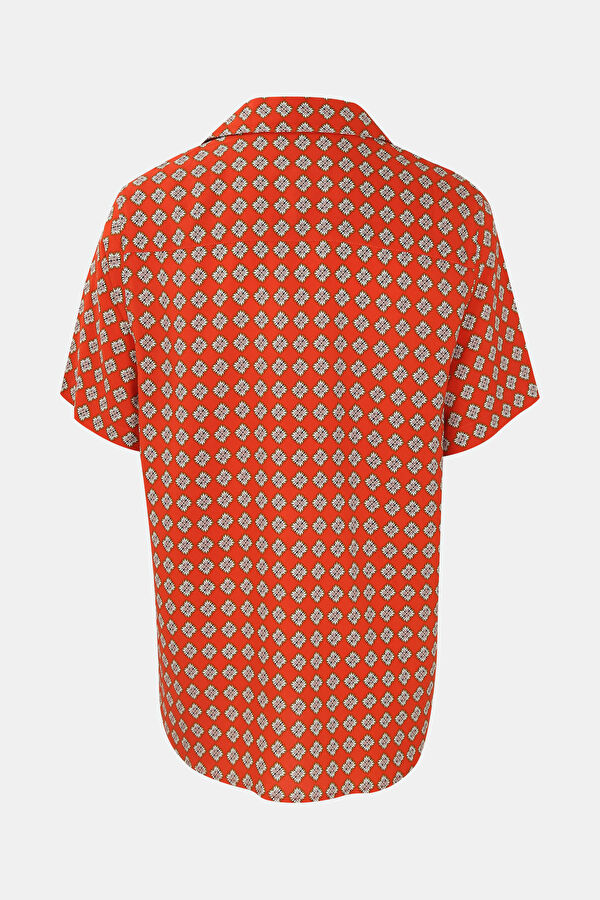 Oversize Kırmızı Desenli Klasik Yaka Gömlek 2