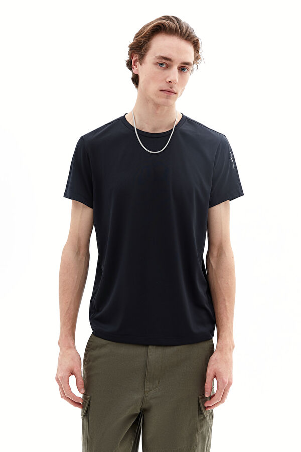 Siyah Bisiklet Yaka T-Shirt