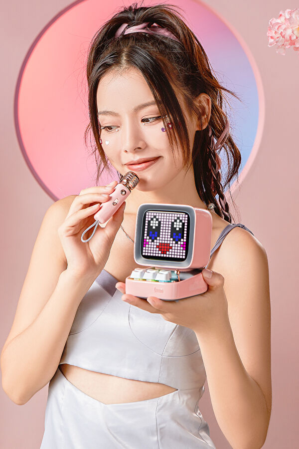 Ditoo Mic Piksel Ekranlı Karaoke Mikrofonlu Pembe Bluetooth Hoparlör 9