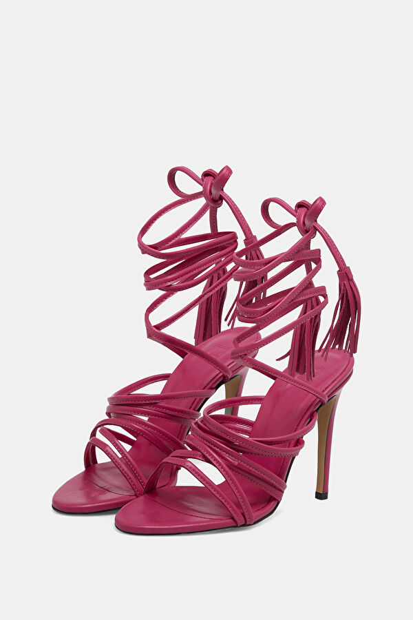 Fuchsia Shoe 2