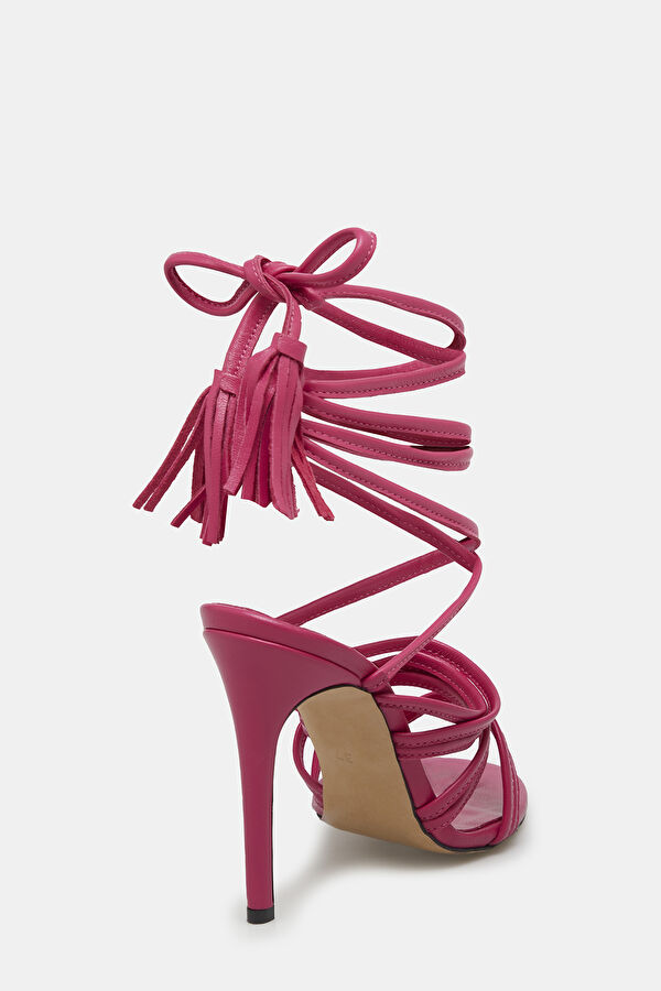 Fuchsia Shoe 3