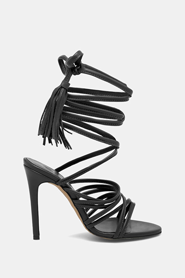 Black Shoe