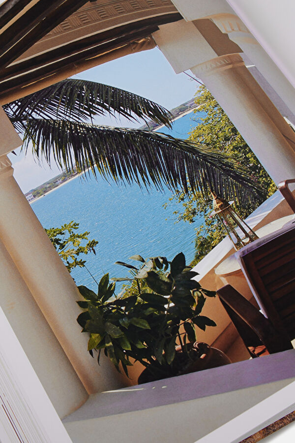 Great Escape Africa - The Hotel Book 10