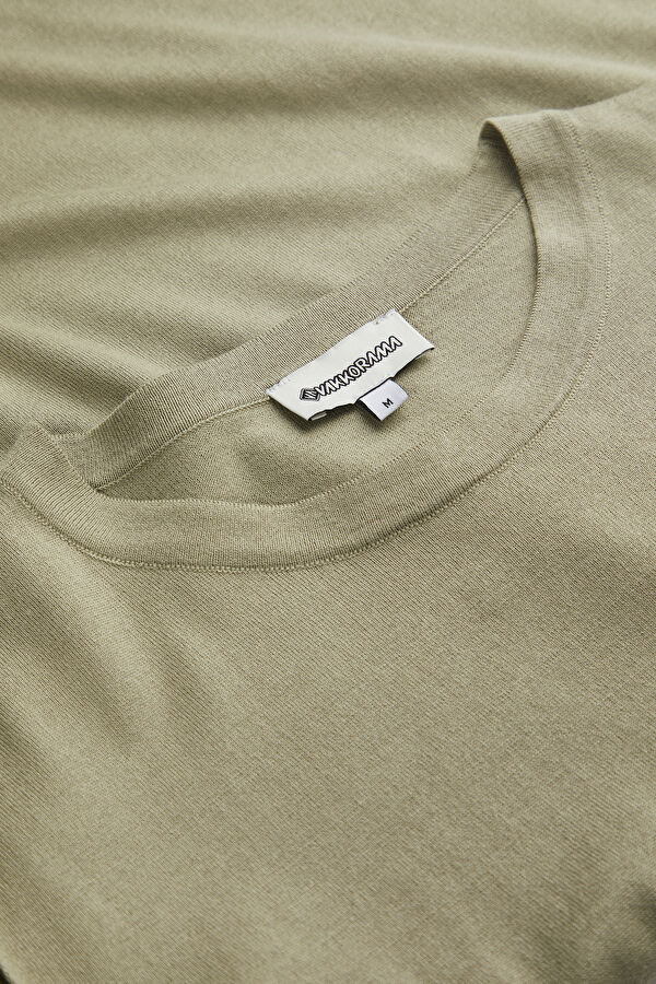 Light Green Knitted Men's Sweater 3