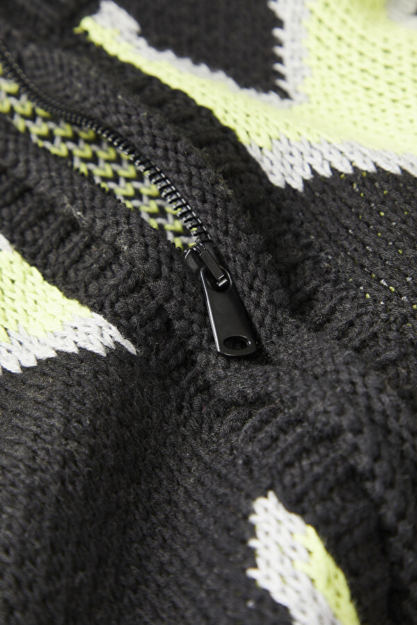 Black Knitted Pattern Men's Cardigan 3