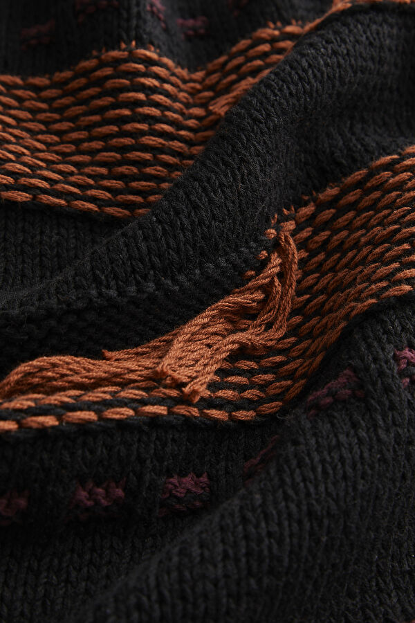 Colorful Knitted Pattern Men's Sweater 4