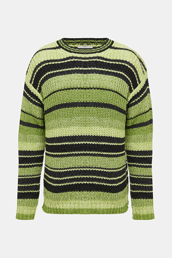 Black Knitted Pattern Men's Sweater 4