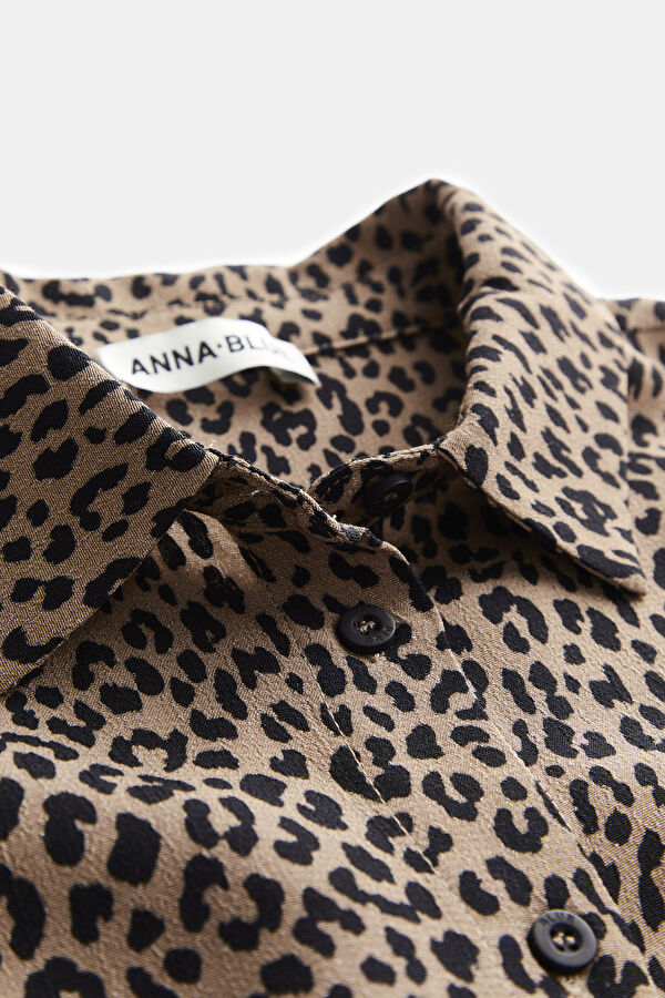 Brown Design Filled Blouse 3