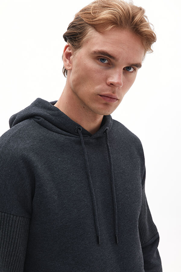 Anthracite Hooded Men's Sweatshirt 2