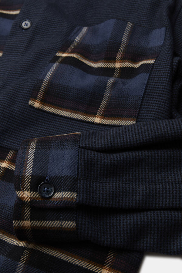 Men's Shirt with Blue Trim Details 4