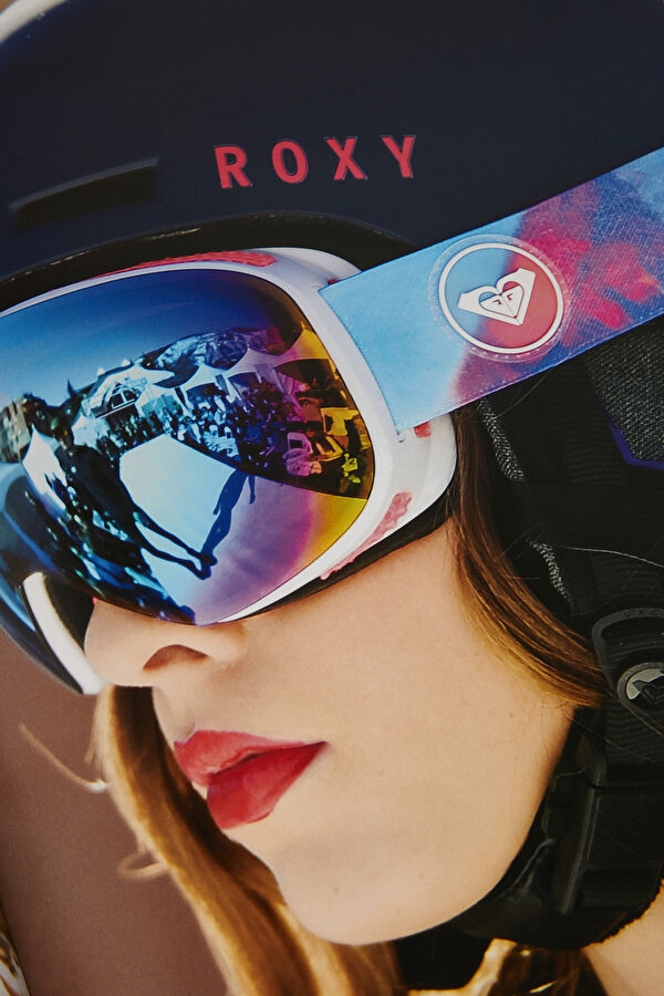 The Stylish Life Skiing 12