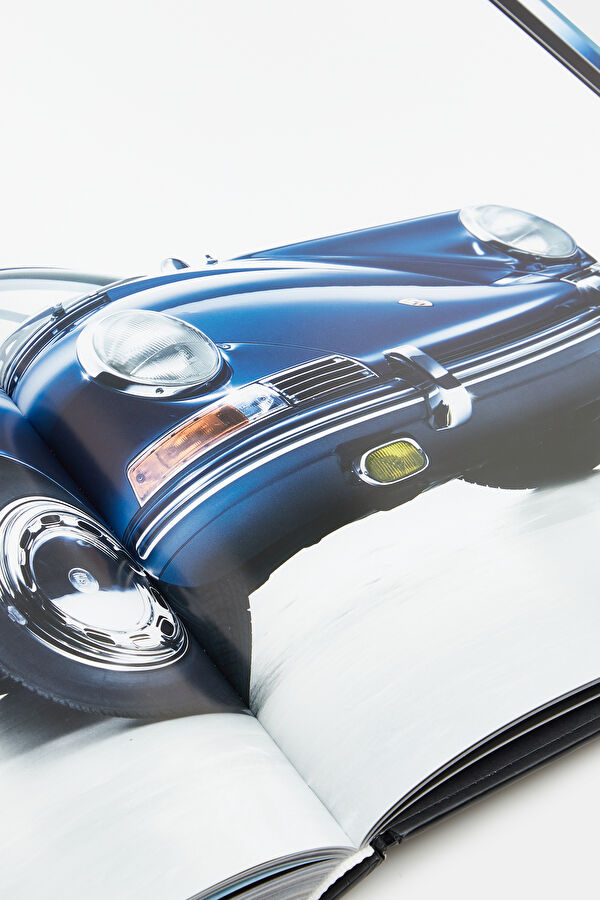 The Classic Cars Book 8