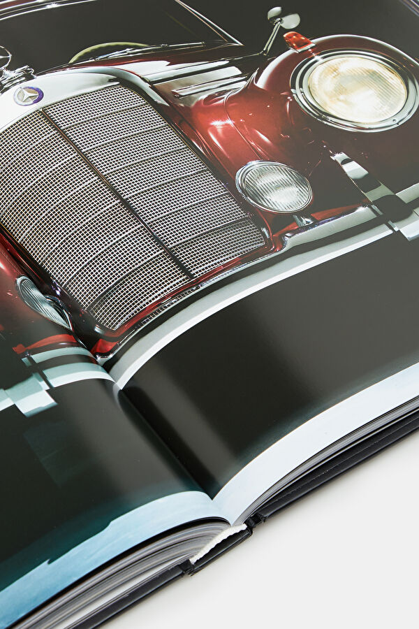 The Classic Cars Book 9