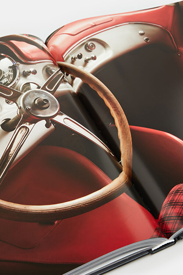 The Classic Cars Book 11