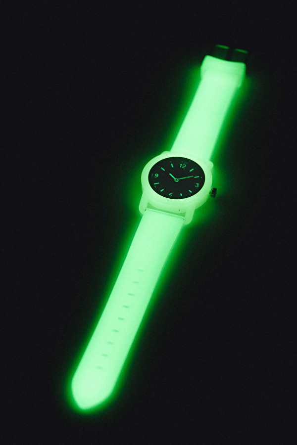 Play Glow in the Dark Plastic Kol Saati 9