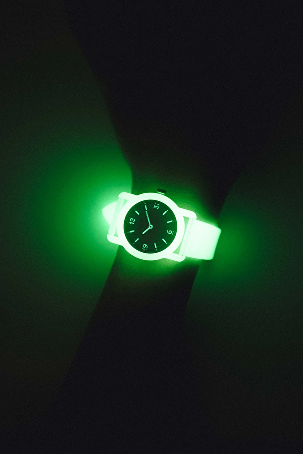 Play Glow in the Dark Plastic Kol Saati 10