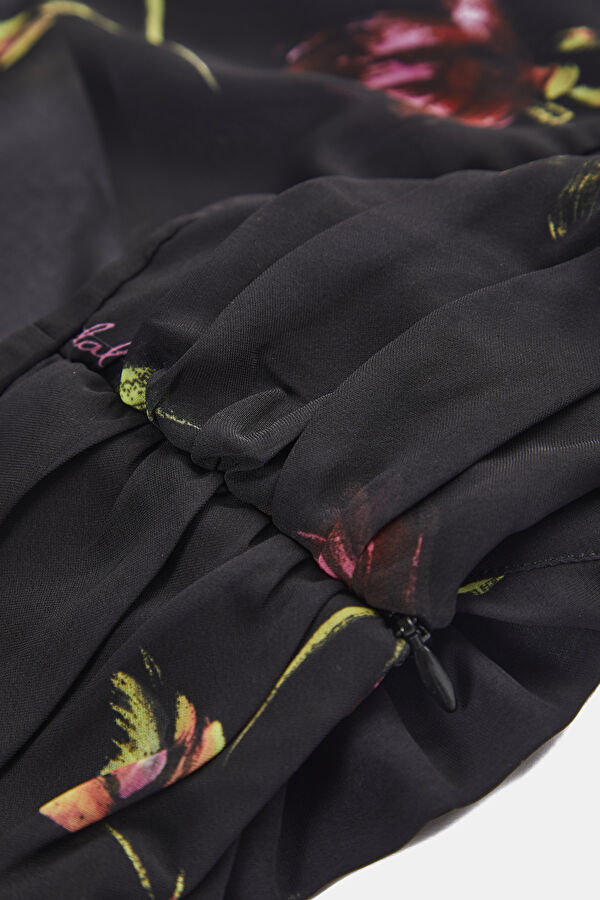 Black Floral Pattern V Neck Blouse 3