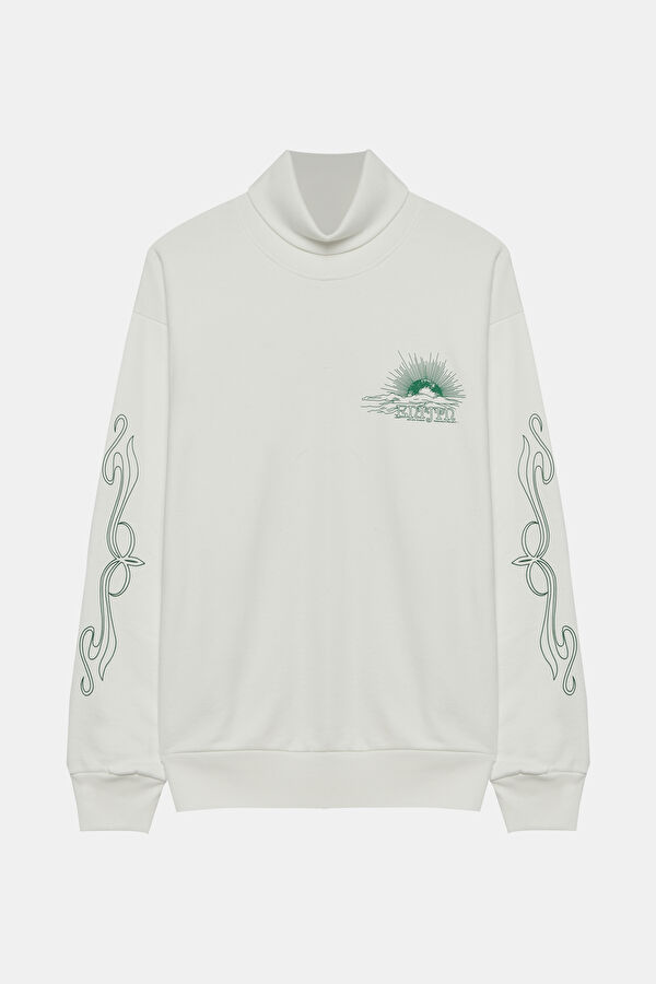 Beyaz Relax Kalıp Balıkçı Yaka Sweatshirt