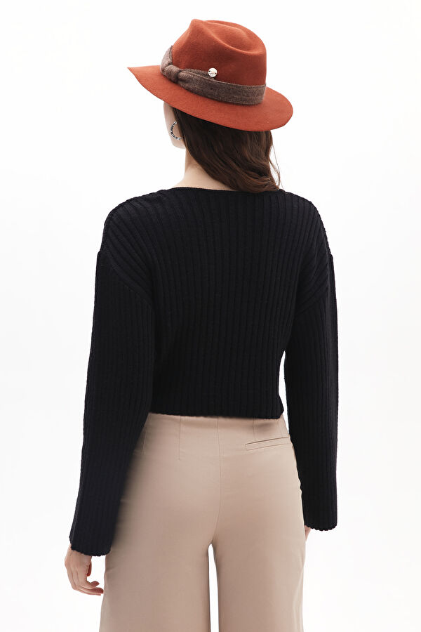 Black Knitted Women's Sweater 2