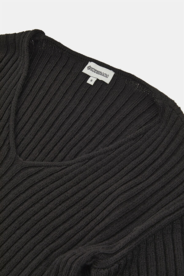 Black Knitted Women's Sweater 5