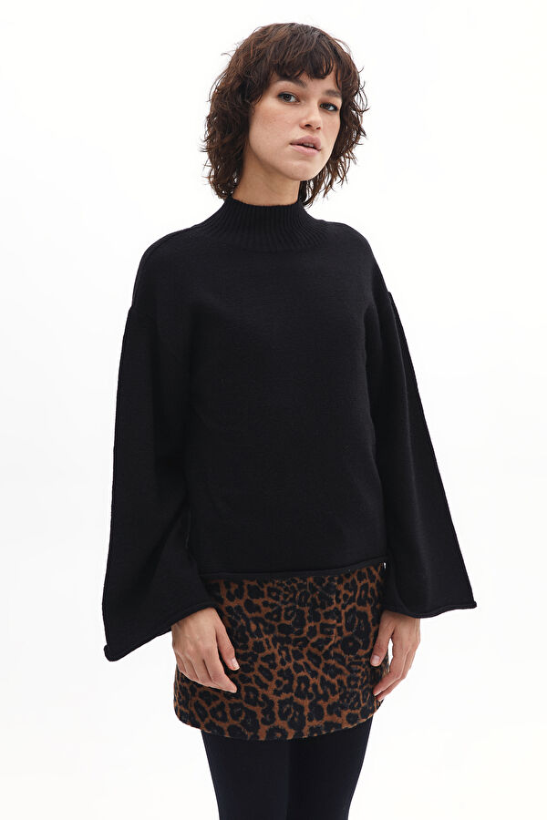 Black Knitted Women's Sweater