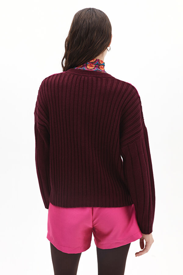 Colorful Knitted Women's Sweater 3