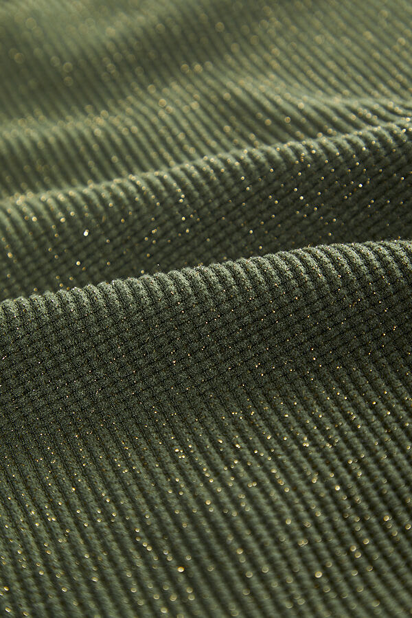 Close Fit Khaki Body 4