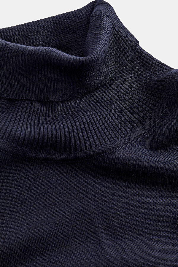 Navy Blue Knitted Men's Sweater 3